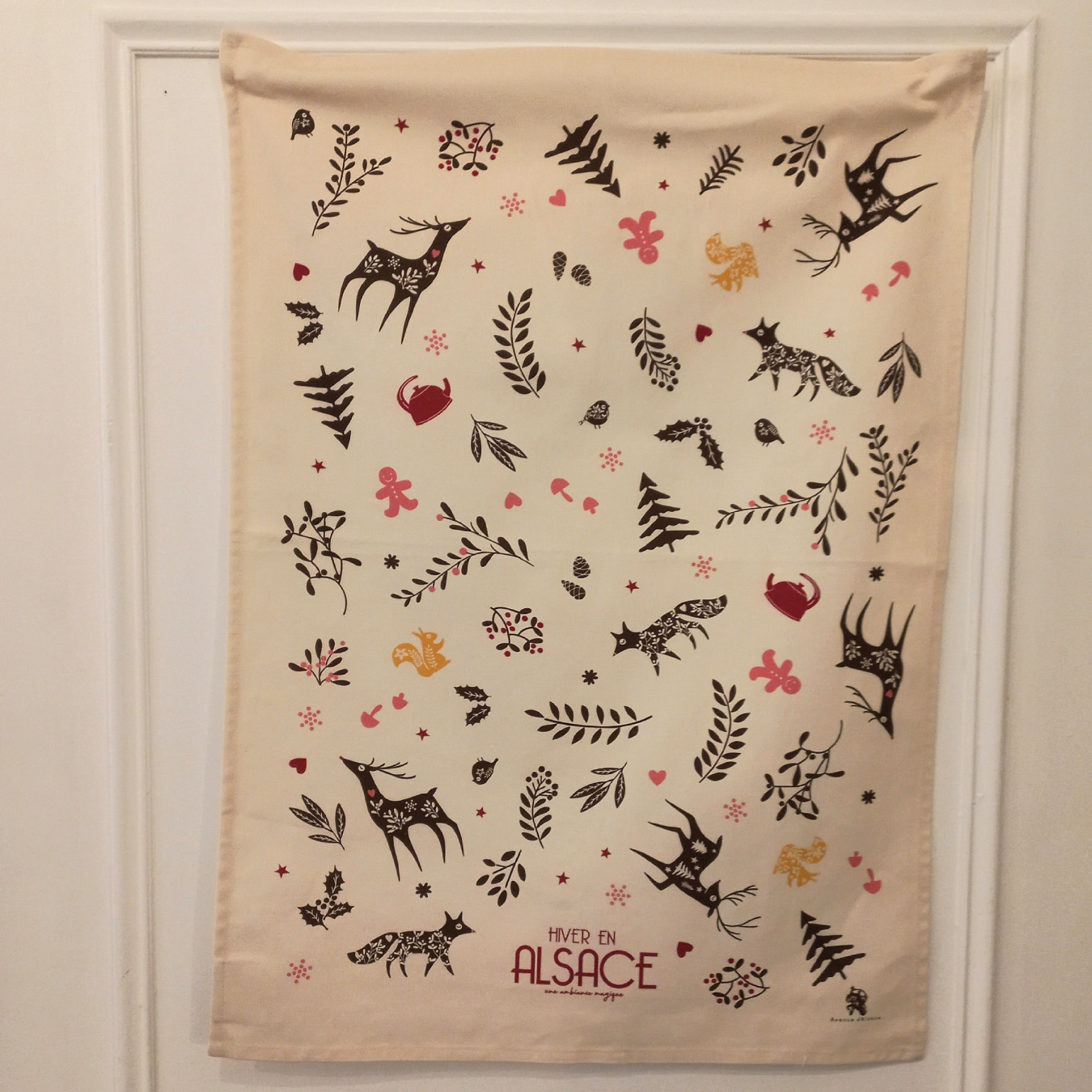 Torchon aux animaux et sapin de Noël rouge