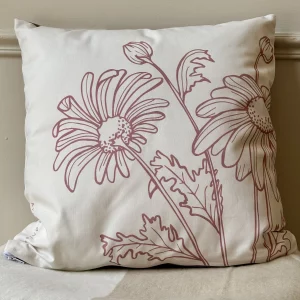 Coussin motif imprimé fleurs sauvages, végétation colori rose